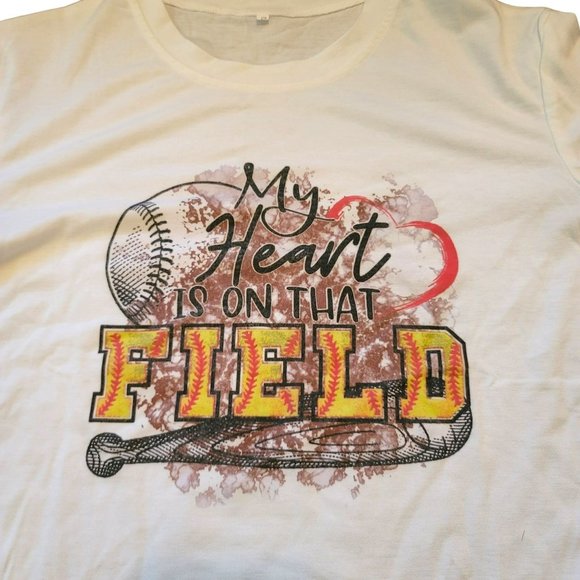 Baseball Mom T-shirt My Heart is On the Field White Graphic Tee Size S Jj3403 - Picture 2 of 6